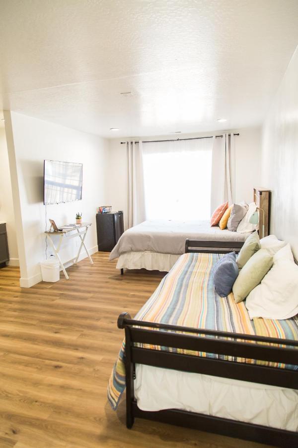 Happy Trails Bnb Tropic Bagian luar foto