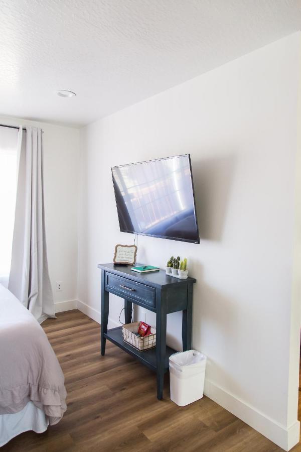 Happy Trails Bnb Tropic Bagian luar foto
